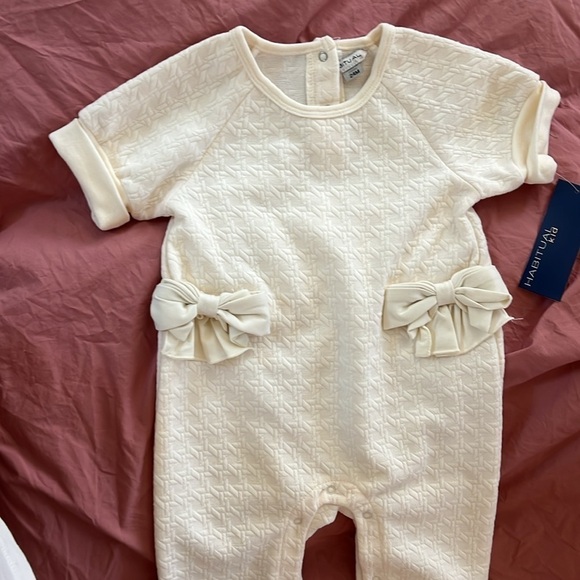 HABITUAL girl
Ruffle/Bow Coverall (Infant) - Picture 2 of 4